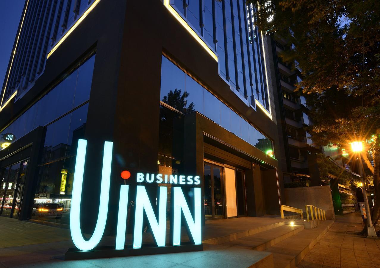 Uinn Business Hotel-Shihlin Tajpej Zewnętrze zdjęcie